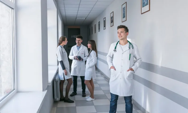 PR-агентство PRslon для клиник и медцентров как строить доверие и развивать бизнес